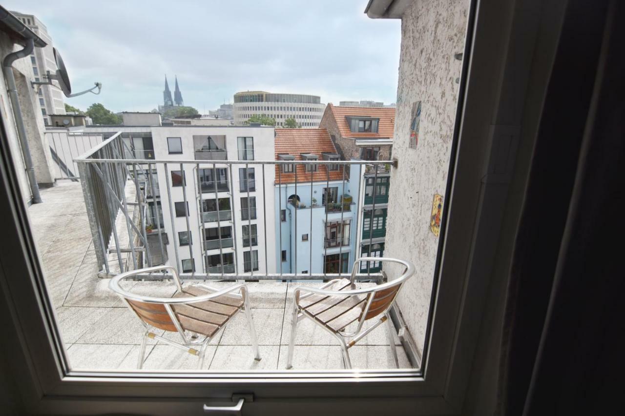 Penthouse Apartment mit Rundumterrasse Köln Exterior foto